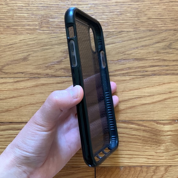 Tech21 Silicone Black Transparent iPhone XR Case - Picture 4 of 7